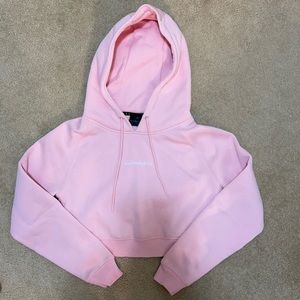 Alphalete Cropped Hoodie